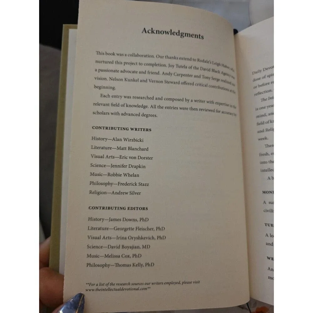 The Intellectual Devotional: Revive Your Mind, Complete Your‎ Education